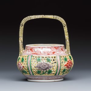 A rare Chinese verte biscuit reticulated basket — photo 4