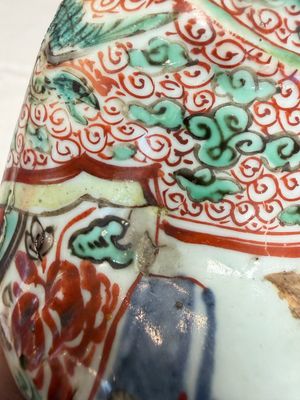 A rare Chinese wucai figure of a dignitary — photo 8