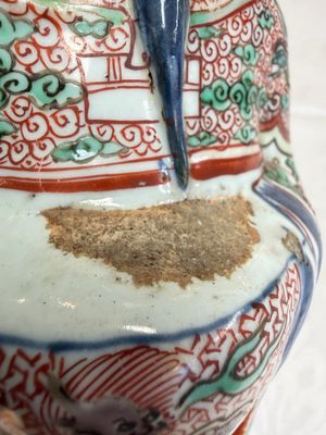 A rare Chinese wucai figure of a dignitary — photo 9