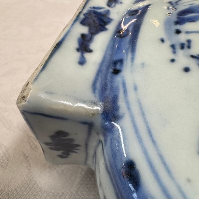 A rare and important Chinese armorial blue and white bottle vase with Royal Spanish arms  — foto 11