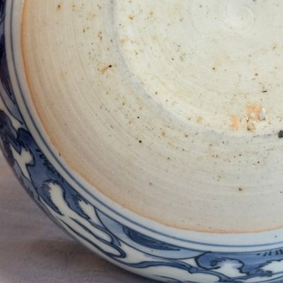 A rare inscribed Chinese blue and white 'Yinglong' offering bowl  — photo 17