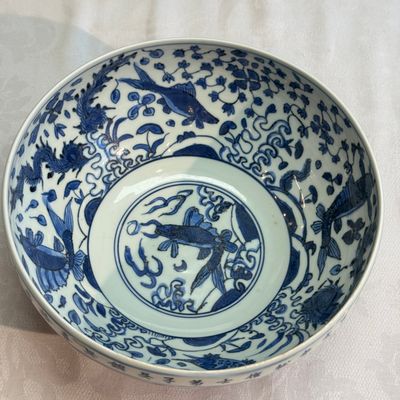 A rare inscribed Chinese blue and white 'Yinglong' offering bowl  — photo 13
