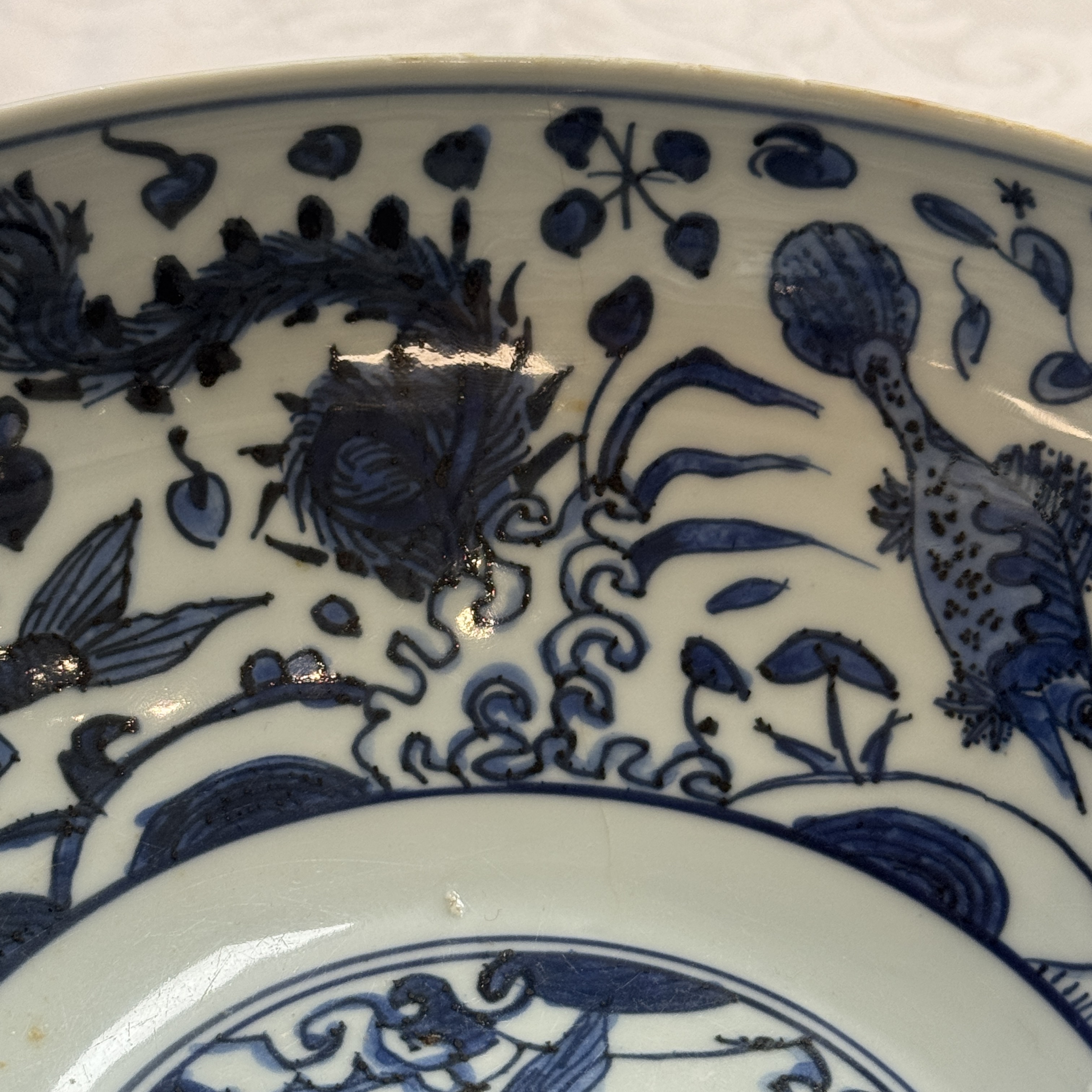 A rare inscribed Chinese blue and white 'Yinglong' offering bowl  — photo 29