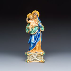 A rare polychrome Italian maiolica sculpture of the Virgin with Child — photo 3