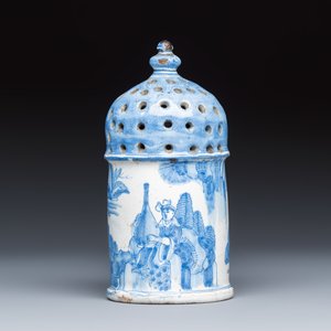 A very rare and early blue and white Dutch Delft chinoiserie caster — photo 2