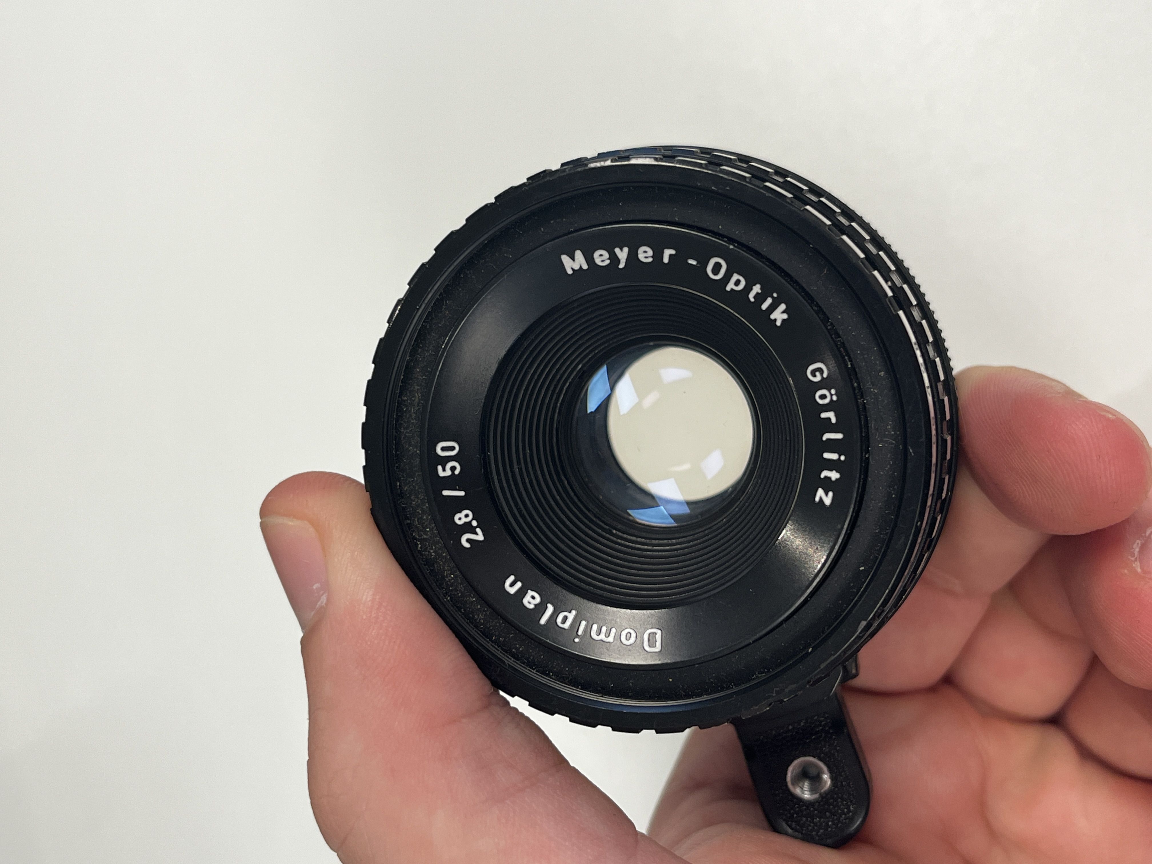 An Exakta VX500 with a Meyer-Optik Görlitz Domiplan 50mm F2.8 lens and an Exa with a Meritar 50mm F2.9 lens with interchangeable viewfinders — foto 15
