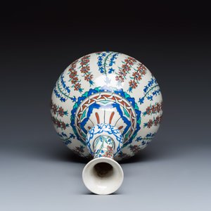 An elegant large Samson Iznik-style bottle vase — photo 5