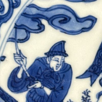 An extremely rare pair of Chinese blue and white 'Foreigners Presenting Treasures' plates — photo 30