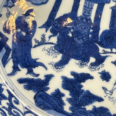 An extremely rare pair of Chinese blue and white 'Foreigners Presenting Treasures' plates — photo 31