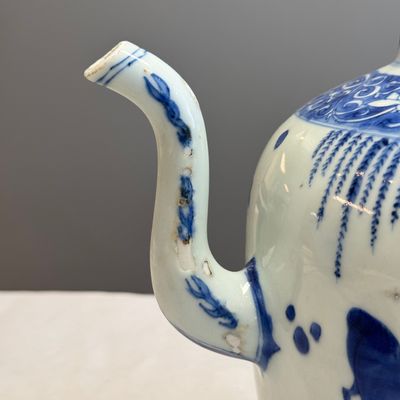 An unusual Chinese blue and white 'Deer' ewer — foto 7