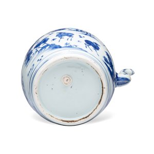 An unusual Chinese blue and white 'Deer' ewer — foto 7