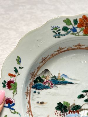 Four Chinese famille rose 'Riverscape' plates — 照片 24