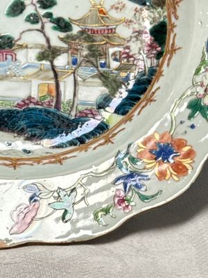 Four Chinese famille rose 'Riverscape' plates — 照片 39