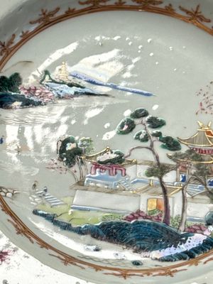Four Chinese famille rose 'Riverscape' plates — 照片 40