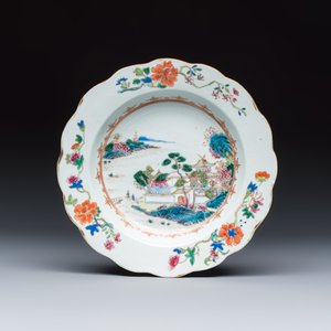 Four Chinese famille rose 'Riverscape' plates — 照片 2