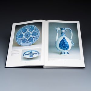 Regina Krahl, John Ayers: Chinese Ceramics in the Topkapi Saray Museum, Istanbul: A Complete Catalogue, 3 volumes — photo 27