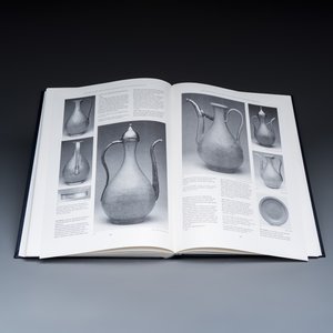 Regina Krahl, John Ayers: Chinese Ceramics in the Topkapi Saray Museum, Istanbul: A Complete Catalogue, 3 volumes — photo 8