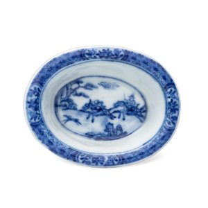 Three Chinese blue and white reticulated salts after European silver models — foto 16