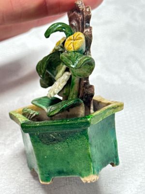 Three Chinese famille verte sancai biscuit 'Jardinière' incense stick holders — photo 13