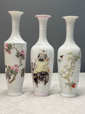 Three Chinese polychrome semi-eggshell vases — photo 1