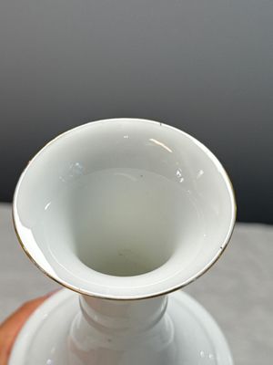Three Chinese polychrome semi-eggshell vases — photo 10