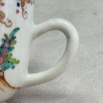 Three fine Chinese famille rose export porcelain cups — photo 25