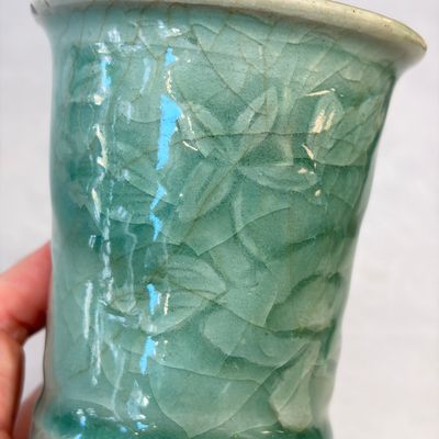 Two Chinese blue and white bowls, a plate, a celadon kendi and a vase — photo 58