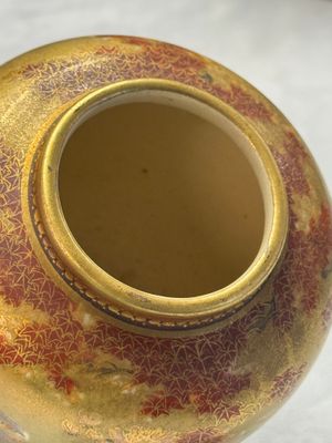 Two Japanese Satsuma vases and a tea caddy — photo 17