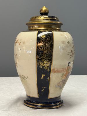 Two Japanese Satsuma vases and a tea caddy — photo 21