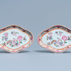 A 158-piece Chinese famille rose service with floral 'Lowestoft' design, Qianlong — 照片 19