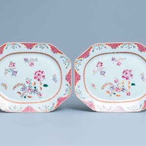 A 158-piece Chinese famille rose service with floral 'Lowestoft' design, Qianlong — 照片 46