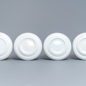A 16-piece Chinese Canton famille rose service, 19th C. — 照片 9