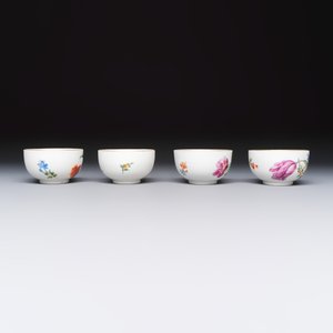 A 26-piece Meissen tea and chocolate service with floral design — 照片 11
