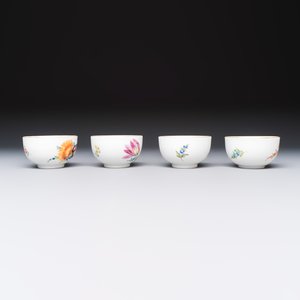 A 26-piece Meissen tea and chocolate service with floral design — 照片 17