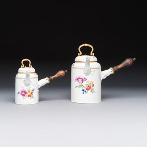 A 26-piece Meissen tea and chocolate service with floral design — photo 26
