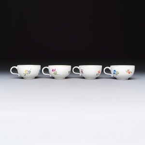 A 26-piece Meissen tea and chocolate service with floral design — photo 10