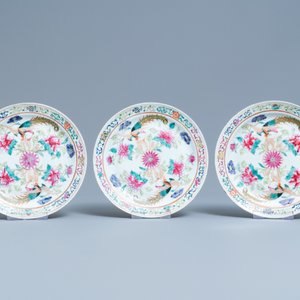 A 56-piece Chinese famille rose service for the Straits or Peranakan market, 19th C. — photo 2