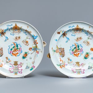 A 9-piece Chinese famille rose service with antiquities design, Jiaqing/Daoguang — 照片 6