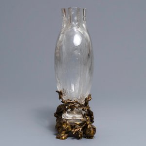 A Baccarat and Escalier de Cristal Art Nouveau vase on gilt bronze foot, Paris, ca. 1920 — photo 2