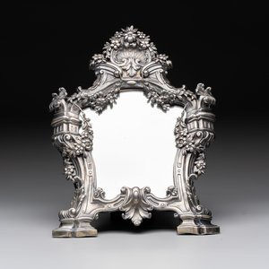 A baroque Frankfurt silver dressing mirror, Germany, 18th C. — photo 2