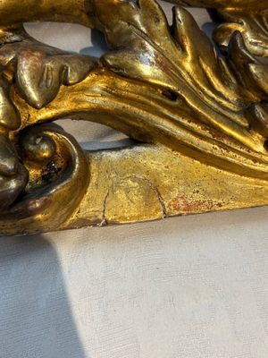 A baroque gilt carved wooden panel with an unidentified family crest, possibly Germany, 18th C. — photo 16