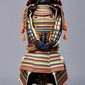 A beautiful Japanese shogun suit of armor, 20th C., Showa period — foto 1