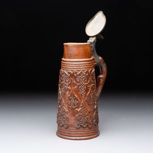 A Beauvais stoneware tankard, France, 19th C. — photo 4