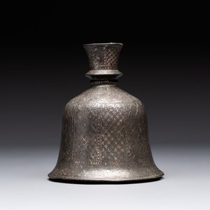 A bidri hookah base for the Ottoman market, India, 1st half 19th C. — photo 1