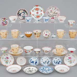 A big lot of Chinese cups and saucers, cafe au lait, famille rose, Kangxi and later (46 pcs. total) — photo 1