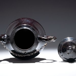 A black-glazed pottery coffeepot, teapot, milk jug and a bowl, Namur, 18th C. — foto 13