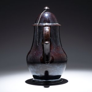 A black-glazed pottery coffeepot, teapot, milk jug and a bowl, Namur, 18th C. — foto 16