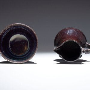 A black-glazed pottery coffeepot, teapot, milk jug and a bowl, Namur, 18th C. — foto 7