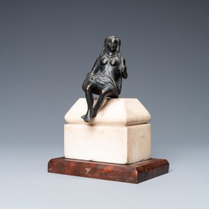 A black-patinated bronze figure of a young lady wearing a loincloth mounted on a marble base, Italy, 16th C. — photo 2