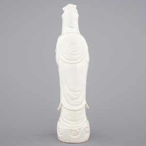 A blanc de Chine Dehua porcelain model of a Guanyin, 19th C. — photo 3
